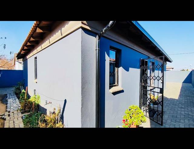 3 BEDROOM HOUSE FOR SALE IN WINDMILL PARK